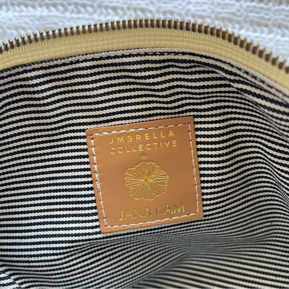 Jana Lam Gold Leather Crossbody Bag - Picture 5 of 10